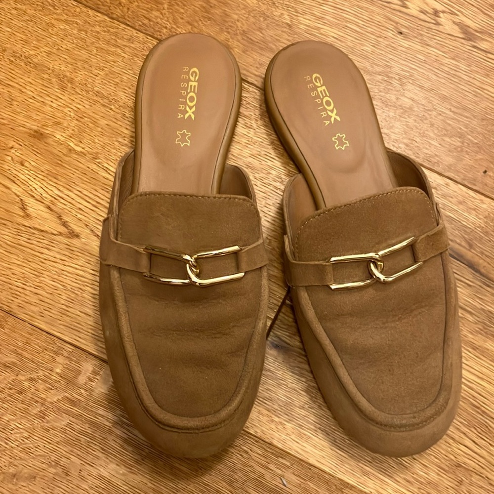 Geox Tan Flats with Suede Finish and Gold Detail